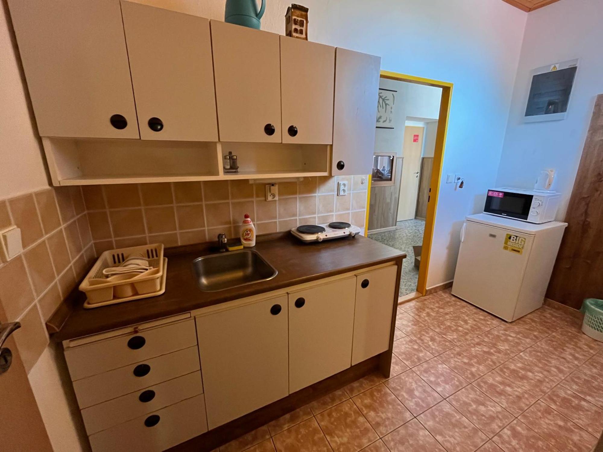 Apartmanovy Dum Obecna Skola Svetlik Eksteriør bilde